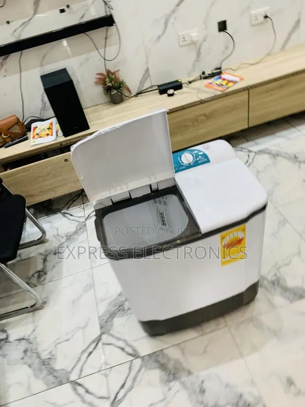 Grab the Nasco NASTT-B50FL 5kg Twin Tub Washing Machine - White · Photo 1