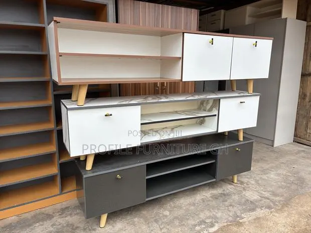 Mixed Color TV Stand // Laminated TV Stand · Photo 1