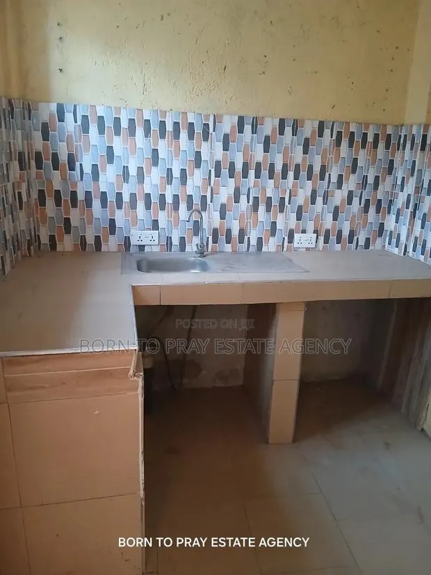 2bdrm Apartment in Born To Pray Estate, Ejisu-Juaben Municipal for rent · Photo 1
