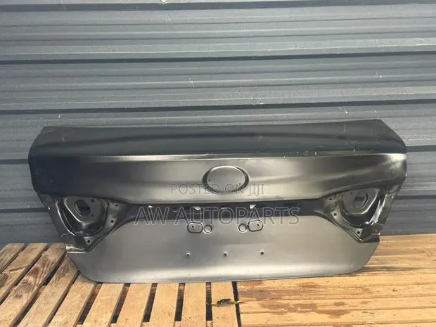 Toyota Camry 2015-2016 Boot · Photo 1