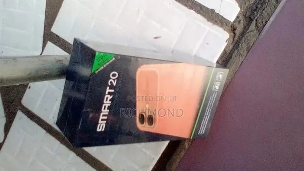 New Infinix Smart 20 128 GB Bronze · Photo 1