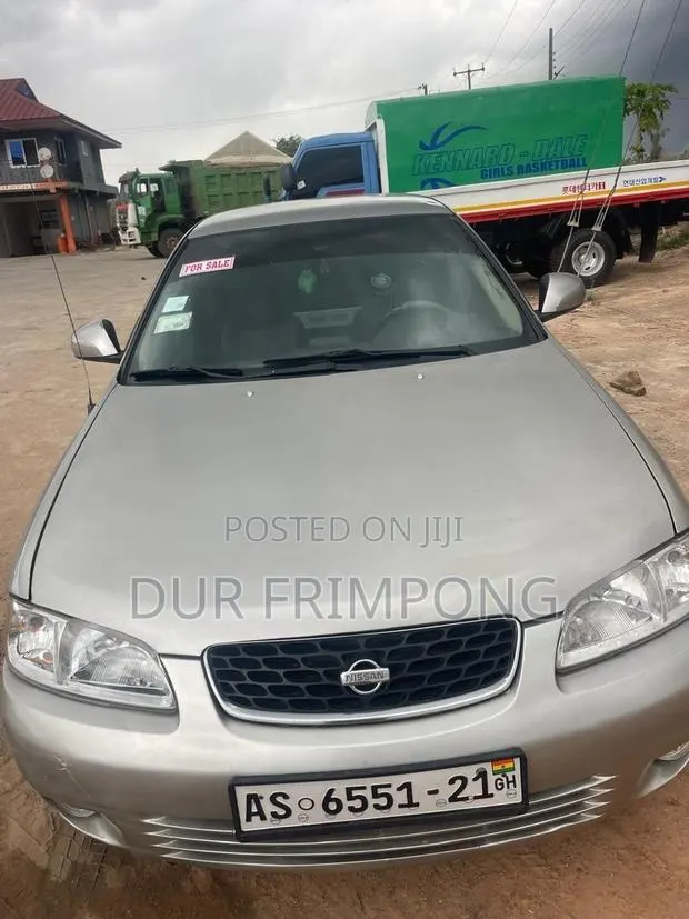 Nissan Sentra XE 2003 Silver · Photo 1