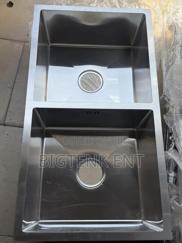Under Mount Kitchen Sinks · Photo 1