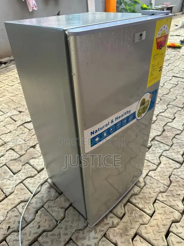 Slightly Used Fridge for Sale · Photo 1