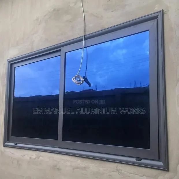 Two Base Italian Aluminium Sliding Window · Photo 3