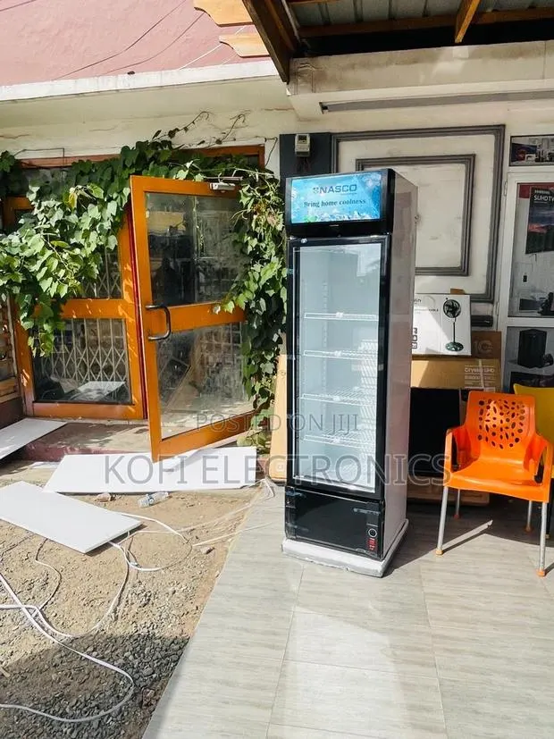 Nasco 360l Showcase Refrigerator Fast Cooling System · Photo 1