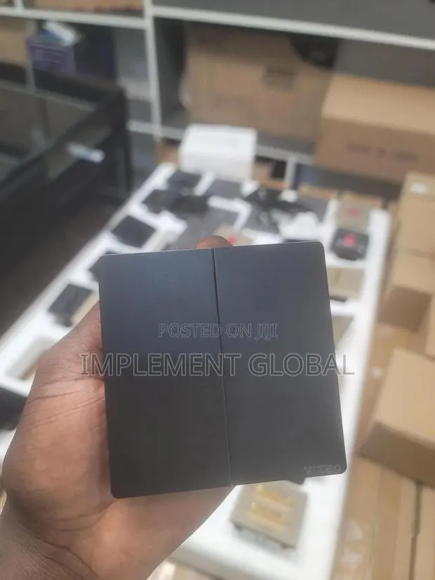 2 Gang Switch - Black · Photo 1