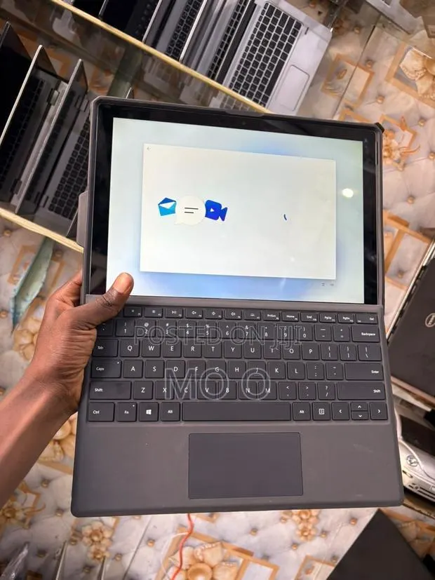 Laptop Microsoft Surface Pro 7 16GB Intel Core i7 SSD 512GB · Photo 1