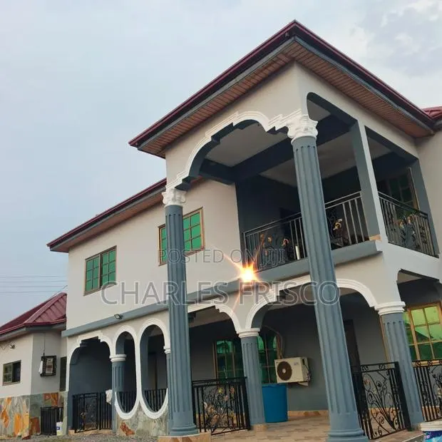6bdrm House in Nanakrom, School Junction for rent · Photo 1