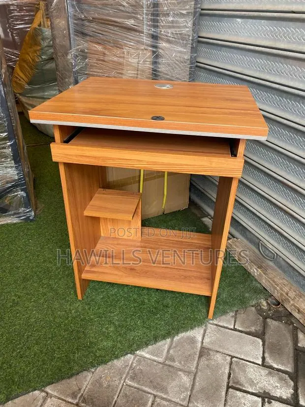 Portable Office Table · Photo 1