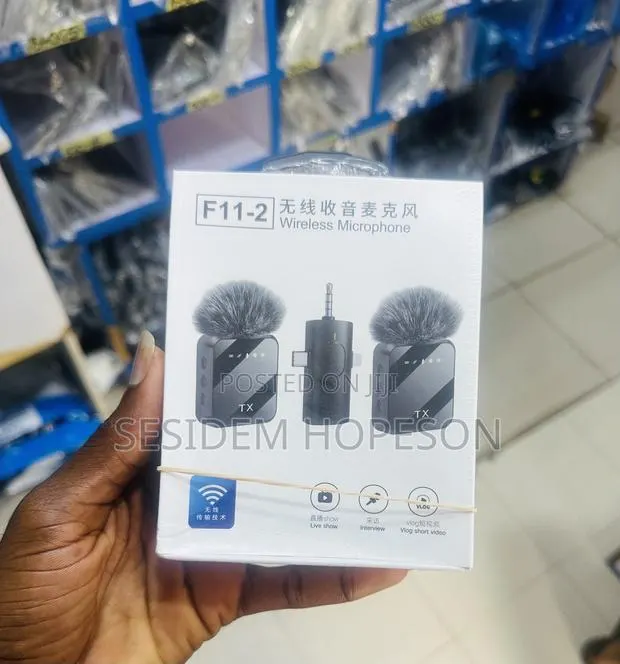 F11-2 Wireless Microphone Set · Photo 1