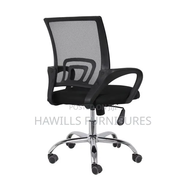 Black Ergonomic Low-Back Office Chair · Photo 1
