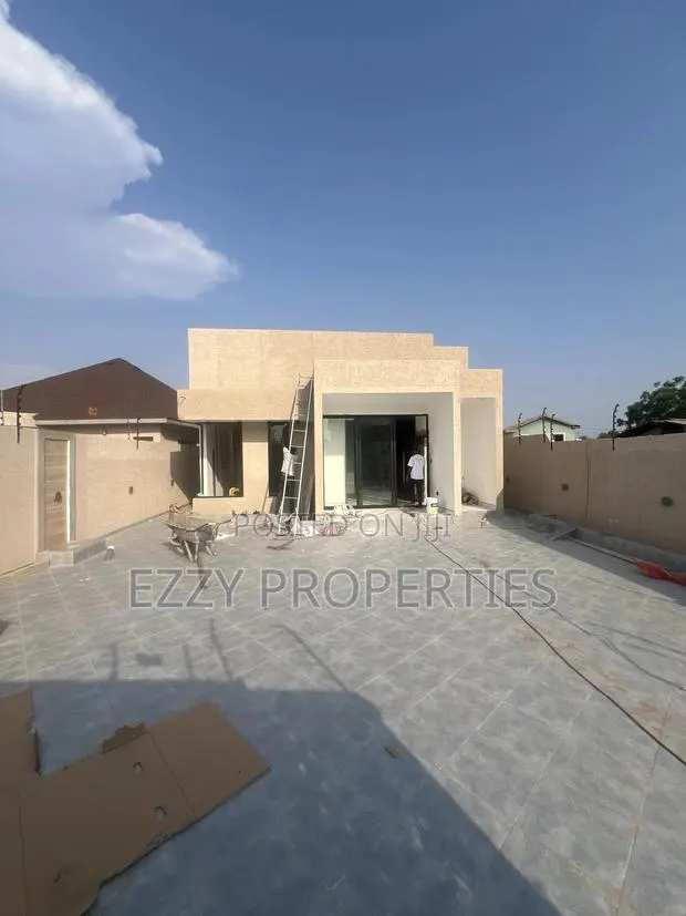 3bdrm House in Ashaley Botwe for sale · Photo 1