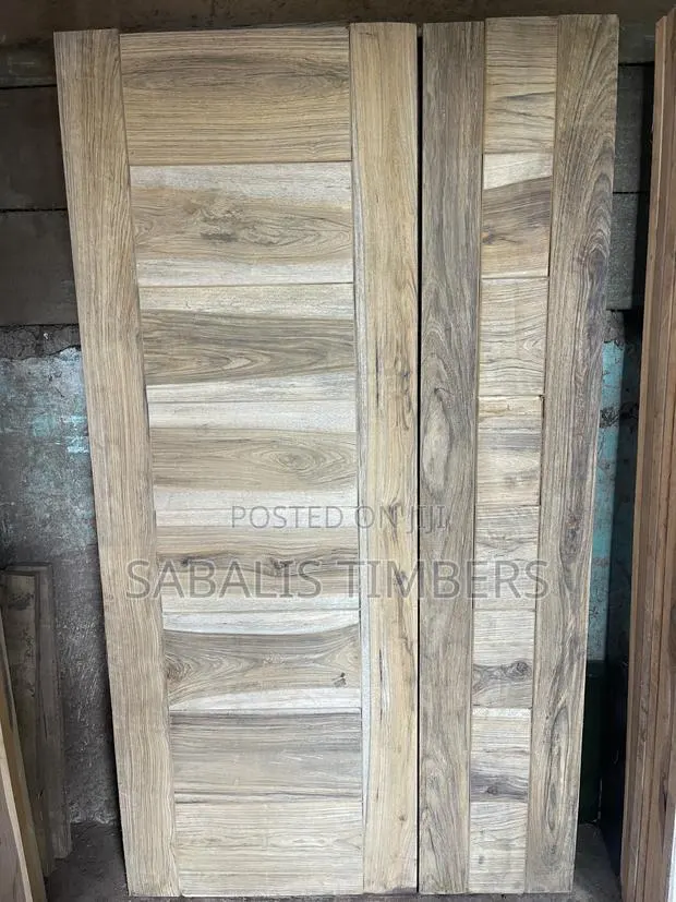 Double Face Wooden Door One and Half Door · Photo 1
