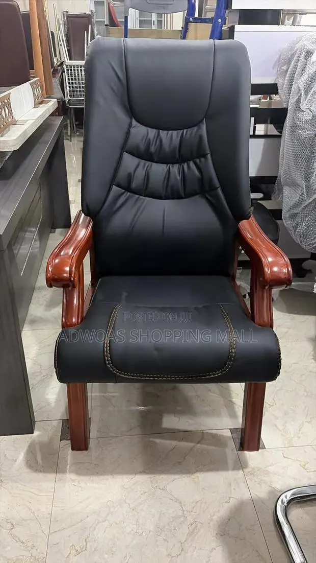Quality Executive Office Chair · Photo 1