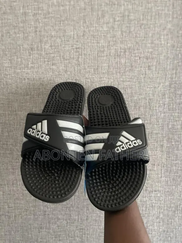 Adidas Adissage · Photo 1