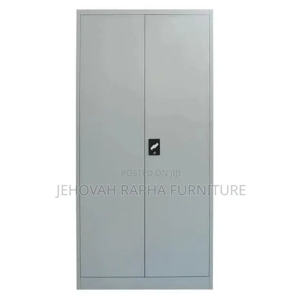 Two Doors Credenza · Photo 1