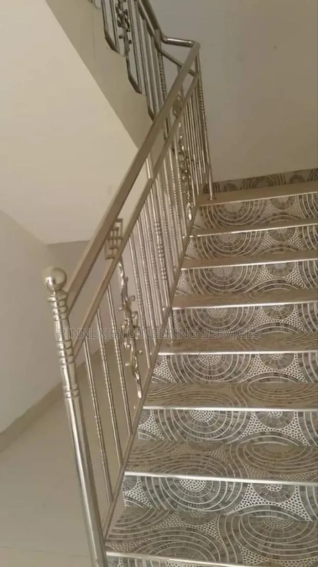 Balustrades/ Barrister/ Stainless Steel Balustrades · Photo 1