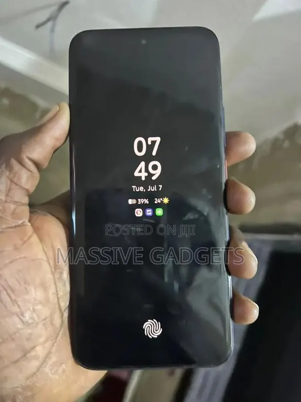 New Itel Super 26 Ultra 256 GB Blue · Photo 1