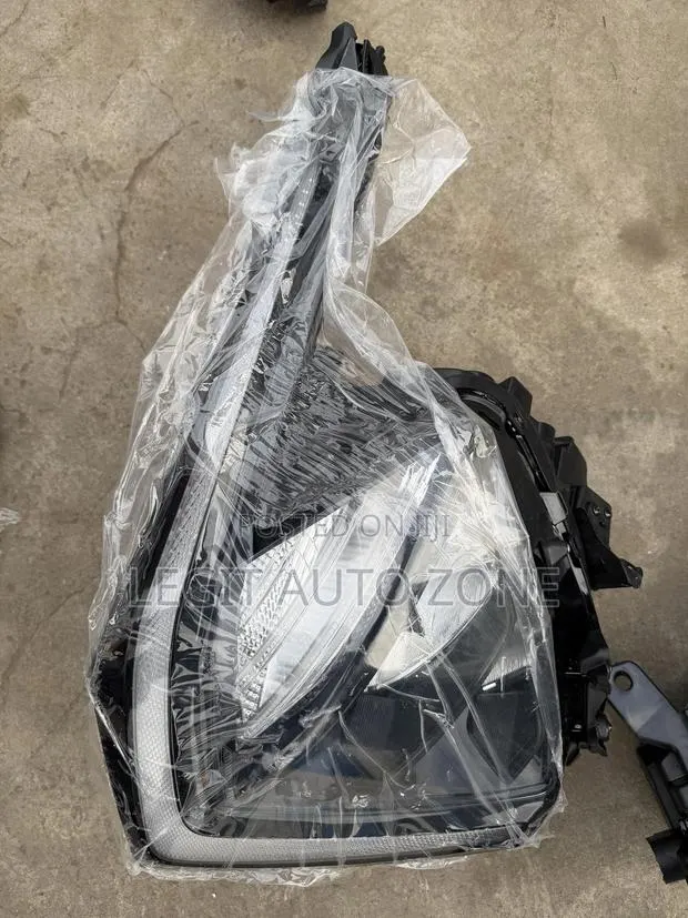 Kia Sportage 2022,2023,2024, LED Headlights Available · Photo 1