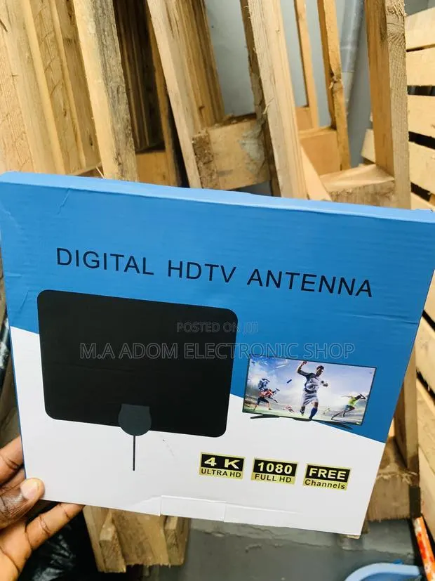 Digital Antenna With 5v Booster for Stable Channels · Photo 1