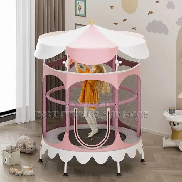 Kids Trampoline With Detachable Canopy · Photo 1