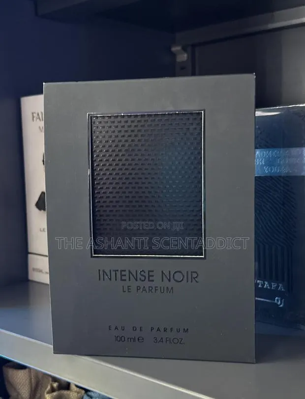 Intense Noir · Photo 1