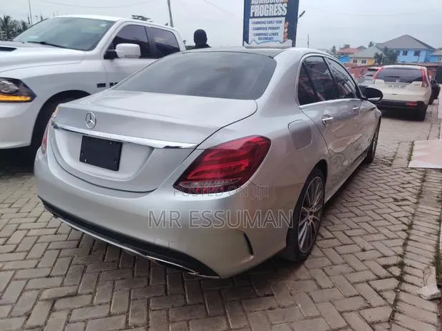 Mercedes-Benz C300 2017 Silver · Photo 1
