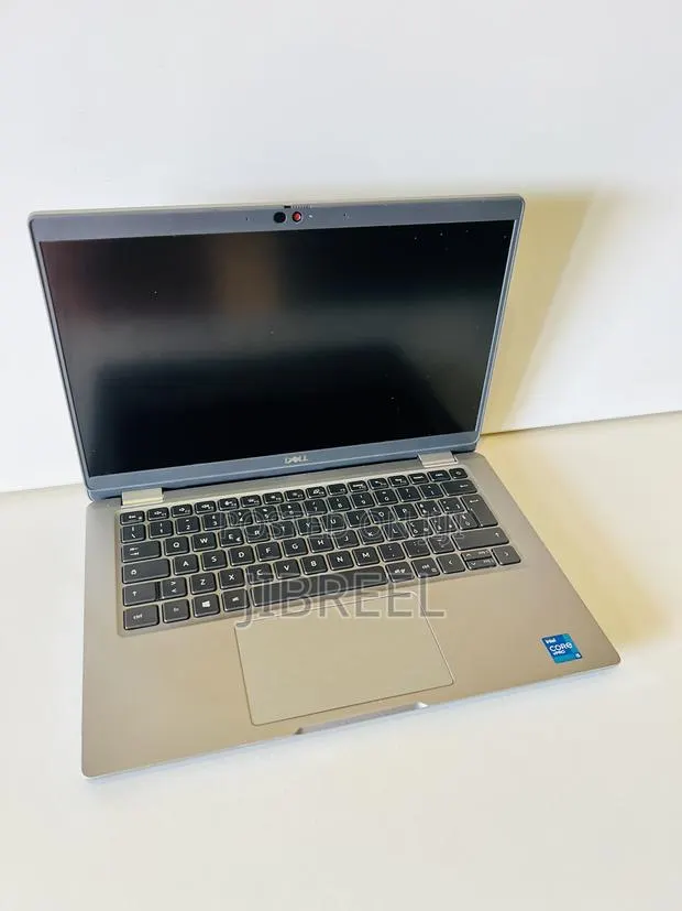 Laptop Dell Latitude 5320 16GB Intel Core i5 SSD 512GB · Photo 1