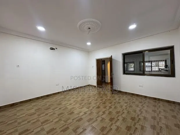 2bdrm Apartment in Old Barrier Kings, Weija for rent