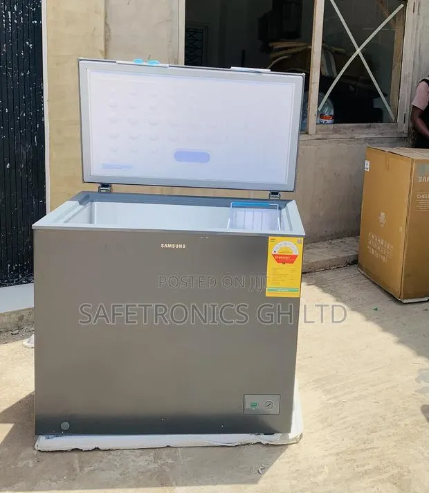 High Efficiency Samsung 198l Chest Freezer Ri70f20v1gagh · Photo 1