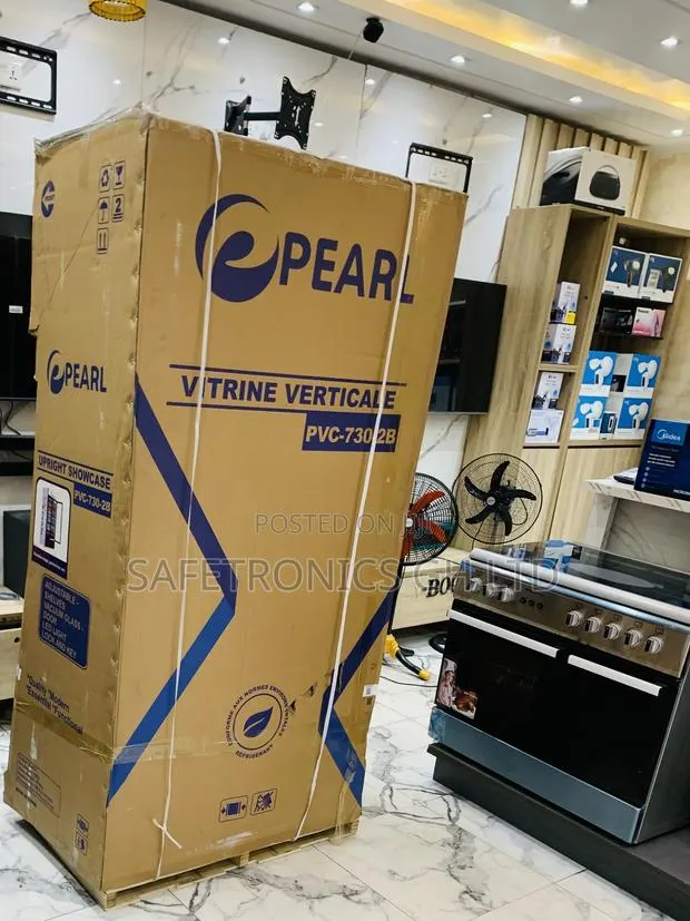 Perfect New Pearl PVC-730-2b 610-Liter Double-Door Glass Display · Photo 1
