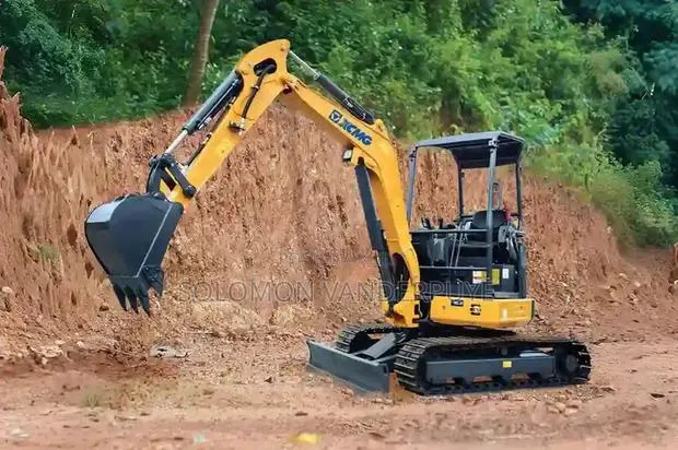 Small Size Hydraulic Excavator for Mining · Photo 1