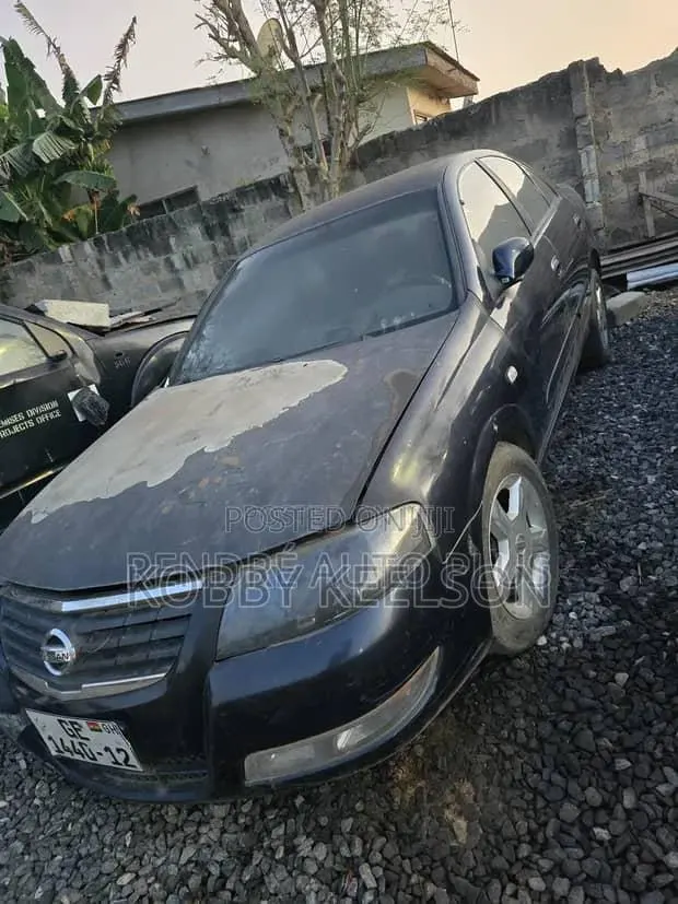 Nissan Sunny 2012 Black · Photo 1