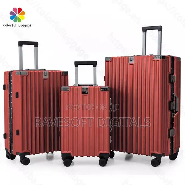 Aluminum Zipless Traveling Bag Set · Photo 1