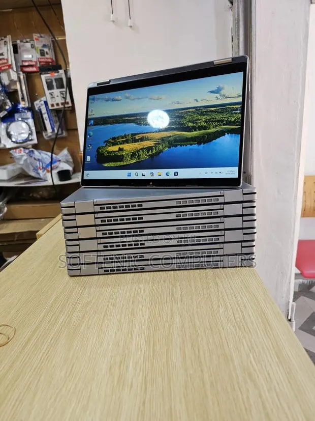 Laptop Dell Latitude 5320 2-in-1 16GB Intel Core i5 SSD 256GB