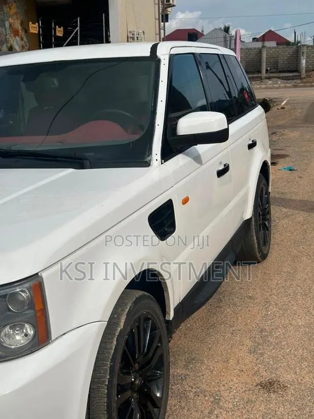 Land Rover Range Rover Sport HSE 4x4 (4.4L 8cyl 6A) 2007 White · Photo 1