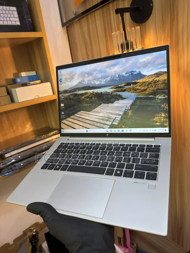 Laptop HP EliteBook 845 G11 16GB AMD Ryzen 5 SSD 256GB · Photo 1