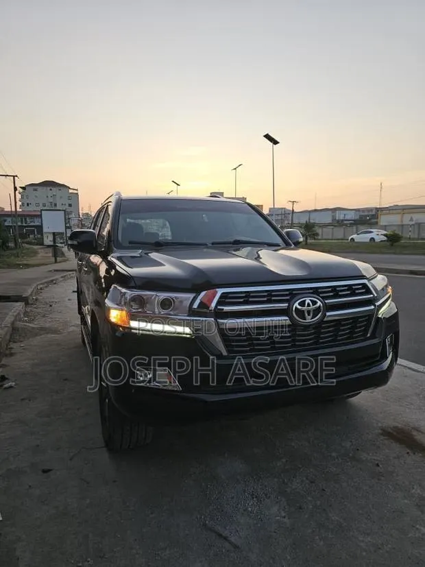Toyota Land Cruiser 4.5 V8 GX-R 2014 Black · Photo 1