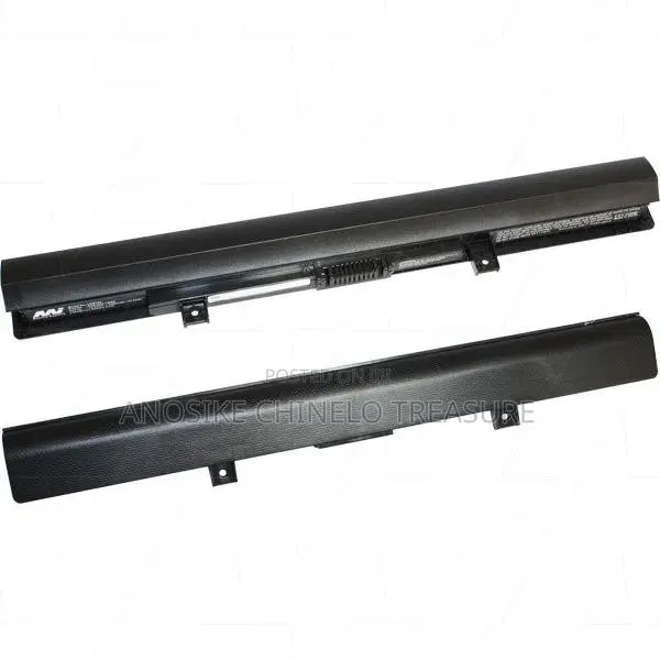 Toshiba Laptop Battery Replacement (5185u) · Photo 1