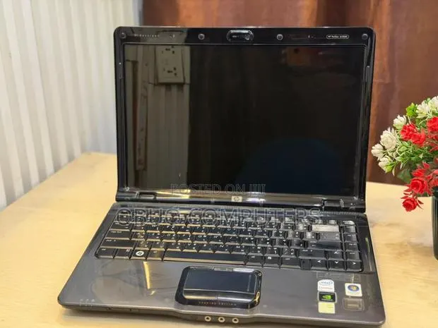 Laptop HP Pavilion Dv2 3GB Intel Core 2 Quad HDD 320GB · Photo 1
