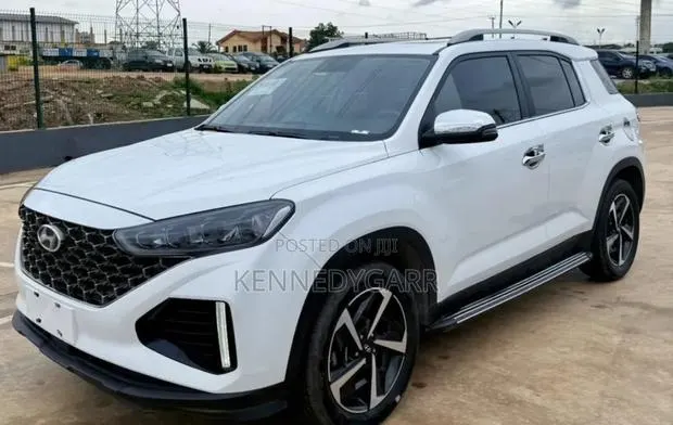 Hyundai Ix35 2023 White · Photo 1