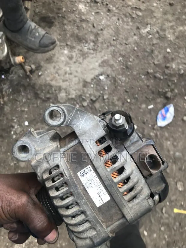 Ford Escape Alternator 2013 2014 2016 2018 · Photo 1