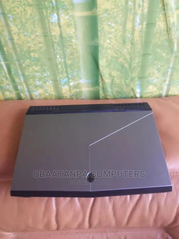 Laptop Dell Alienware 17 R4 16GB Intel Core I7 SSD 256GB · Photo 1