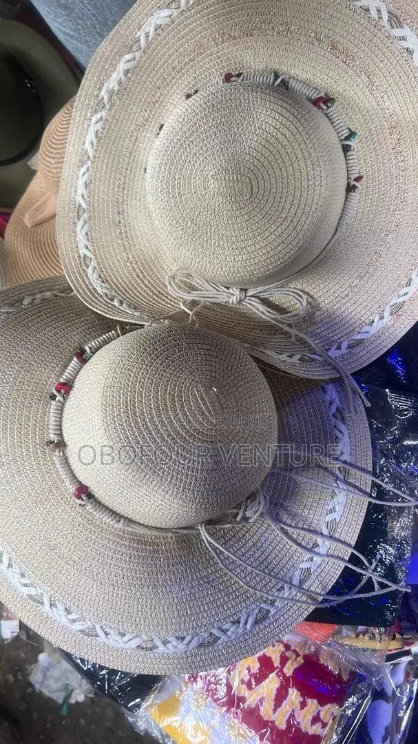 Ladies Straw Hat or Beach Hat Available for All Occasions 024 Uu3 PPK · Photo 1