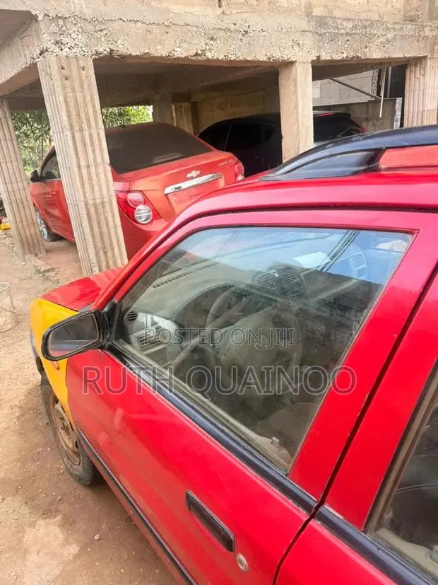 Mazda Demio 2004 Red · Photo 1