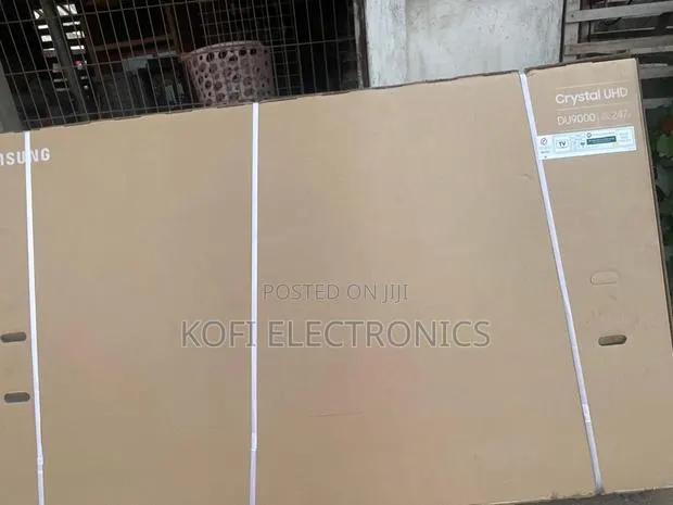 Ultra-Clear 98-Inch Samsung Qled Tv · Photo 1