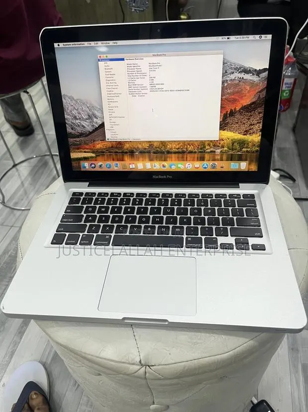 Laptop Apple MacBook 2011 4GB Intel Core i7 HDD 750GB · Photo 1