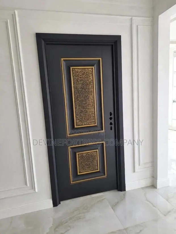 High Quality Anti Rust Black/ Gray Single Door Available in Sizes · Photo 1