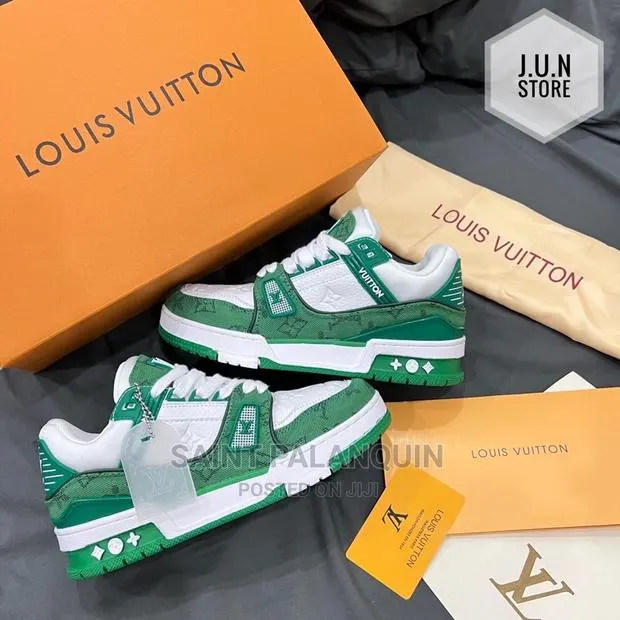 Louis Vuitton · Photo 1